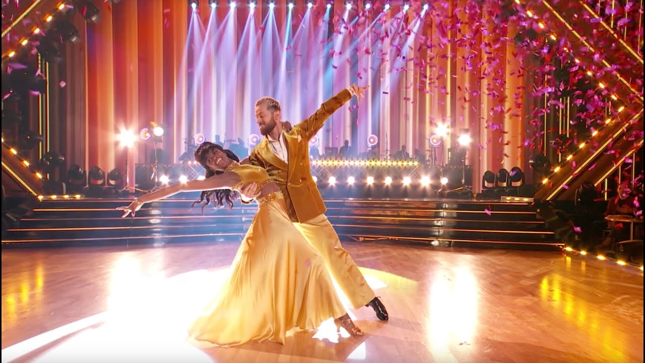 Charity Lawson's Motown Night Foxtrot – Dancing with the