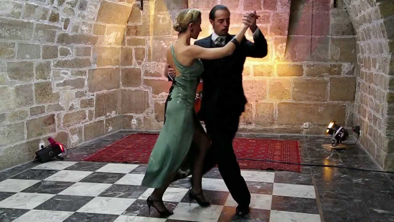 La cumparsita / Tangos y otras cosas / Ludovic Michel, guitar / Rodrigo Rufino y Gisela Passi, danse