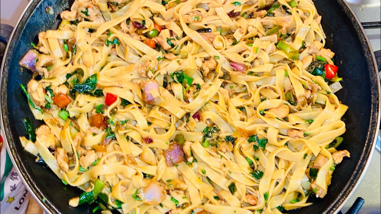 ~ KOOKVLOG ~ PASTA A LA RAMPI KLAARMAKEN - RAMPIARE HOELAS