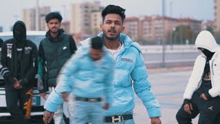 Bloody     inne Man Berila 