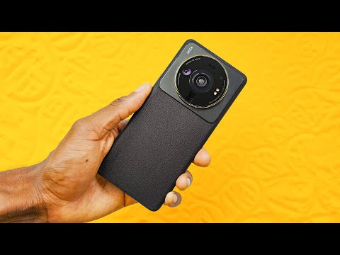 The World's Largest Smartphone Camera!