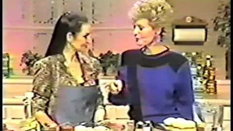 Crystal Gayle - Florence Henderson - kitchen - par...