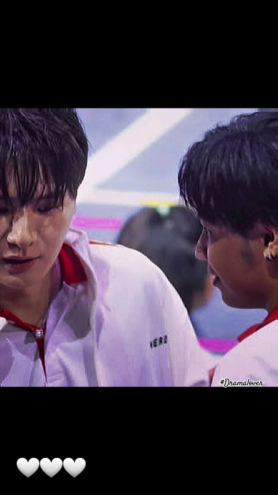 The way singto looking at krist...☺️❤️kills me alive #kristsingto #bl #exmorning