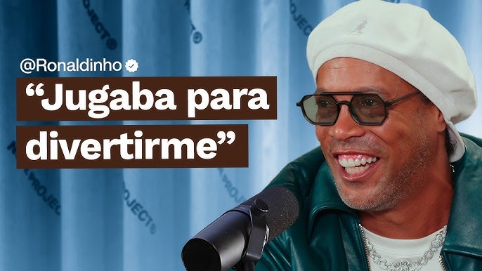 Ronaldinho da el Primer Podcast de su vida - YouTube