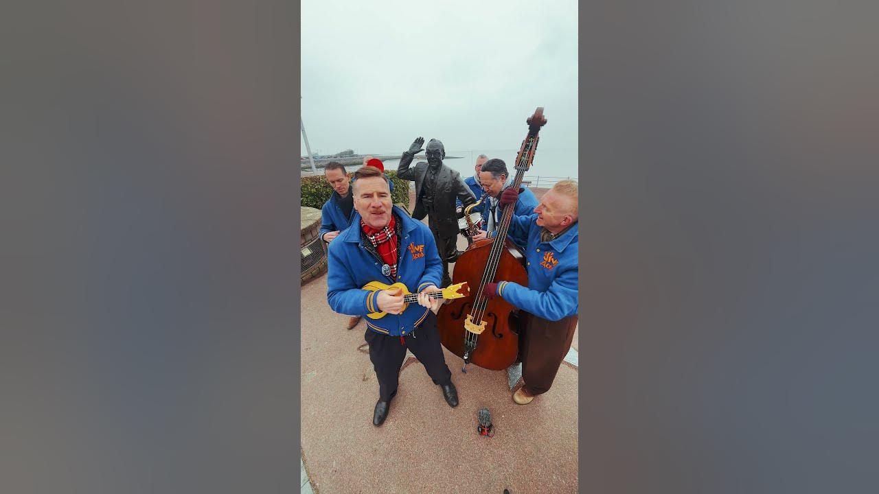 Bring Me Sunshine with Eric Morecambe