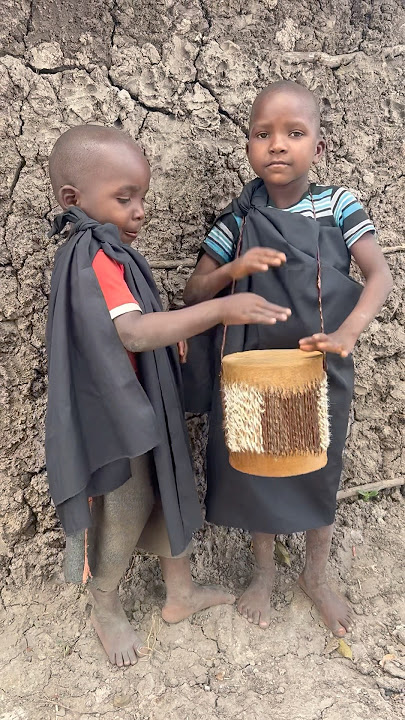 Children of the Sukuma tribe who play drums, look! #wasukuma