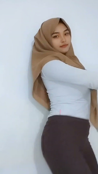 ella rochmi thalia