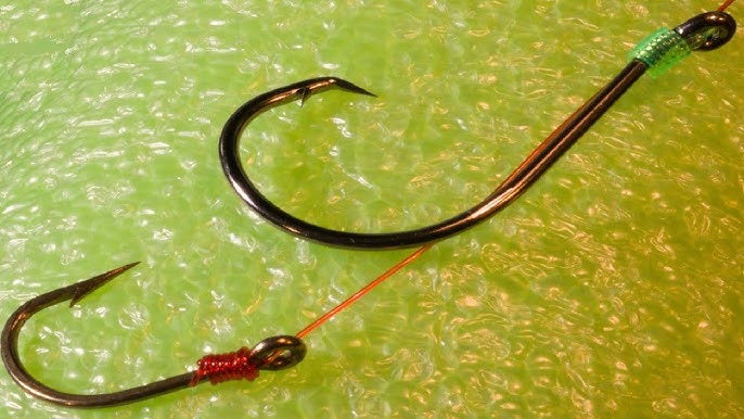 Double Hook Snelled Rig. Simple fishing knot. 