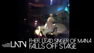 Fher, lead singer of Maná, falls off stage