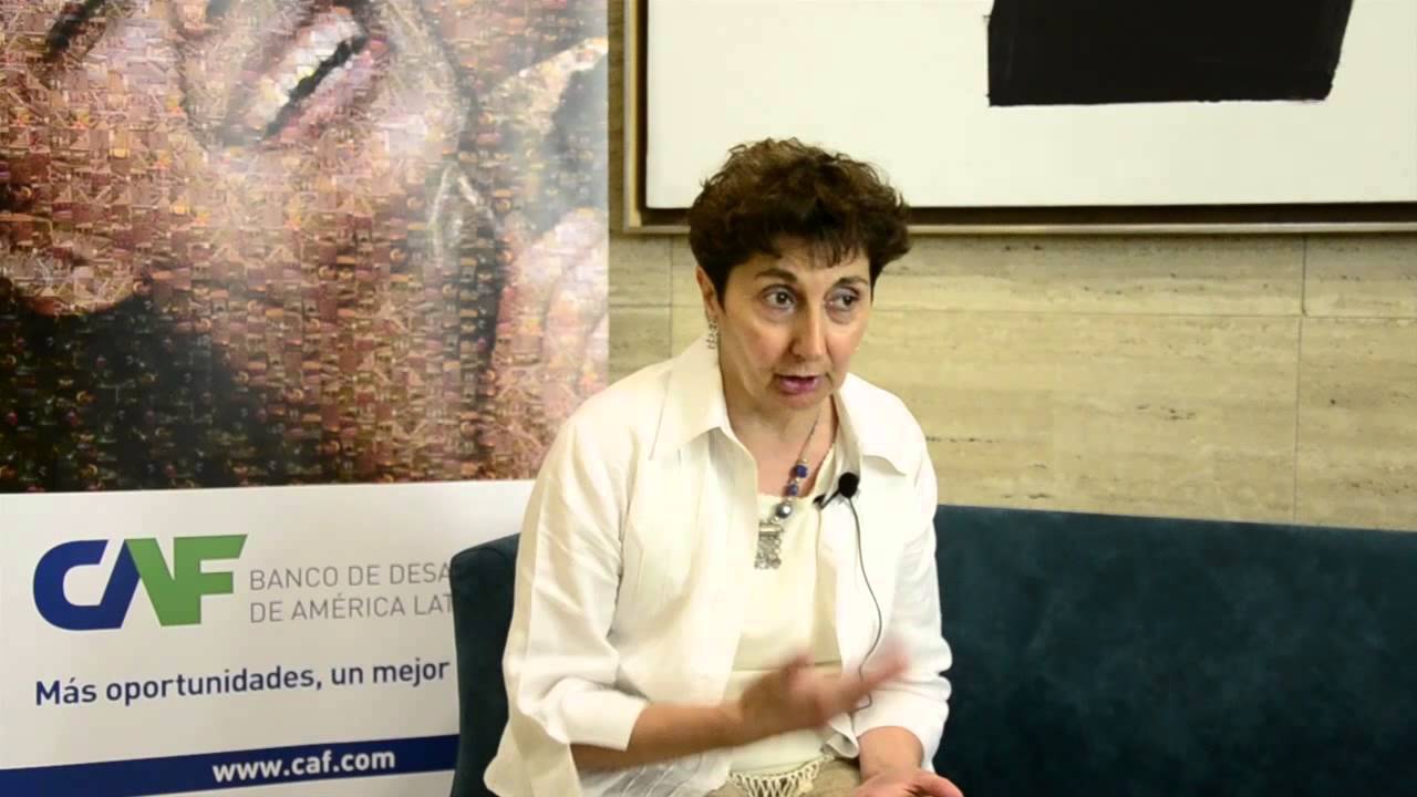 Entrevista a Mª del Carmen González Enríquez - YouTube