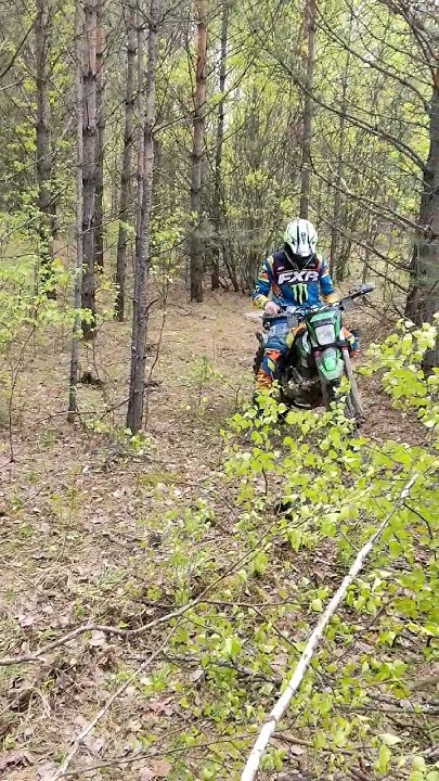 нашли новую горку🤯#enduro #ktm #эндуро #питбайк #regulmoto #motolend # ...