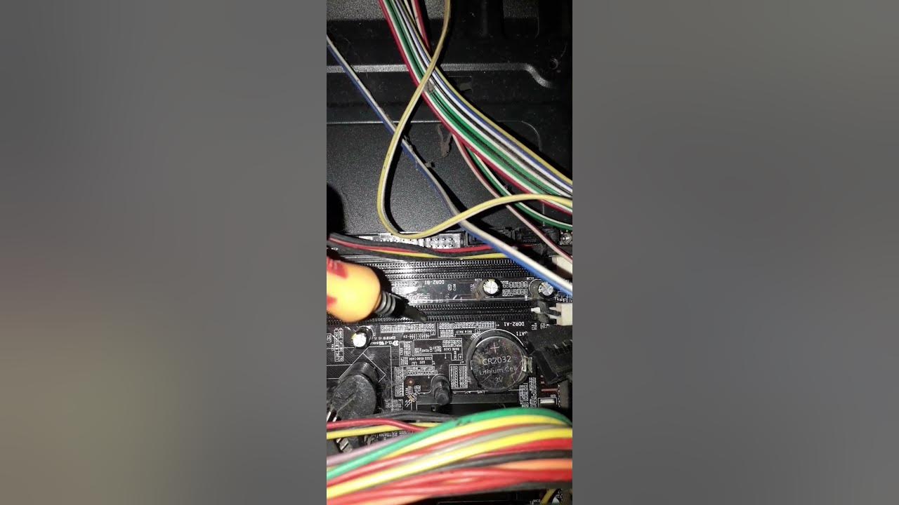 what-happens-if-you-remove-ram-from-your-pc-shorts-youtube