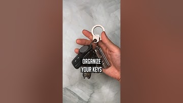 This gadget is like a switchblade for your keys