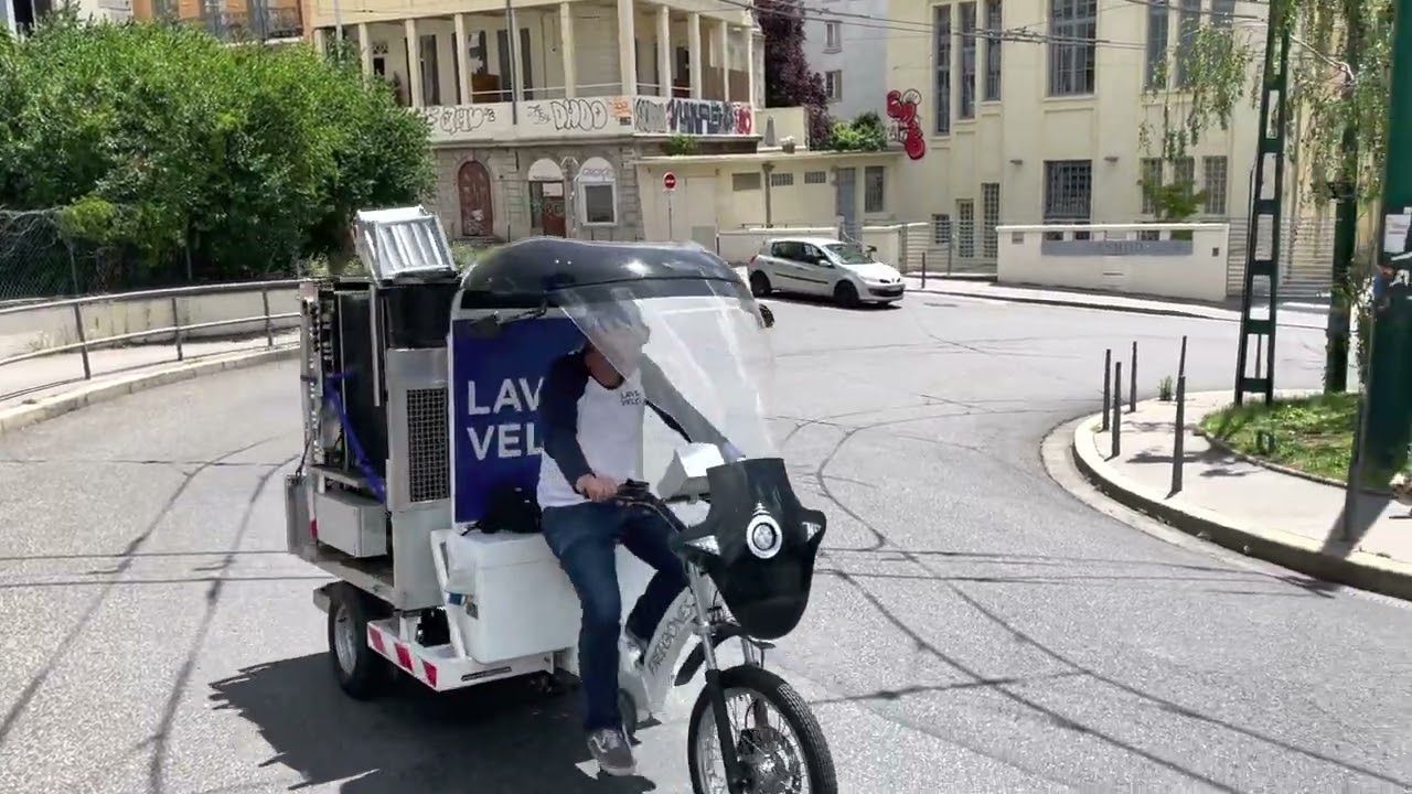 Uphill on the e-trike