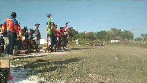 melatih merpati balap sprint di acara lomba LJB Gresik 2023 lapangan kacak pangkah