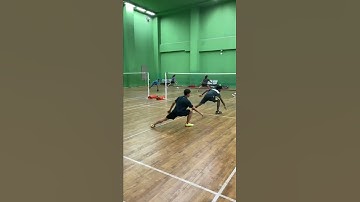 Exercise to improve speed from deep lunge position to rear court 🙌 #badmintontraining