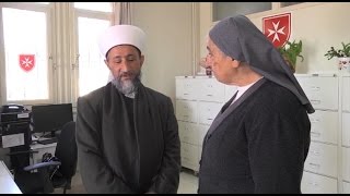 ⁣La religiosa y el imán que trabajan juntos por los más necesitados en Líbano