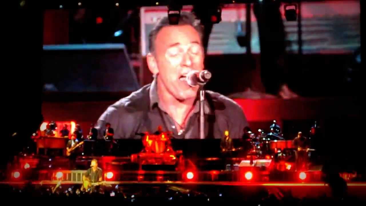 Bruce Springsteen Live in Padova Shackled and drawn (1) 20130531 22 40 YouTube