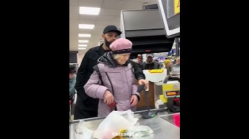 One small act can change everything #kindness #humanity #shorts