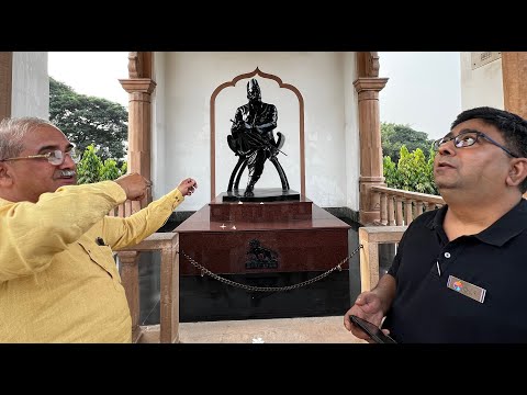 What is special about Dr Hedgewar Smriti Mandir?