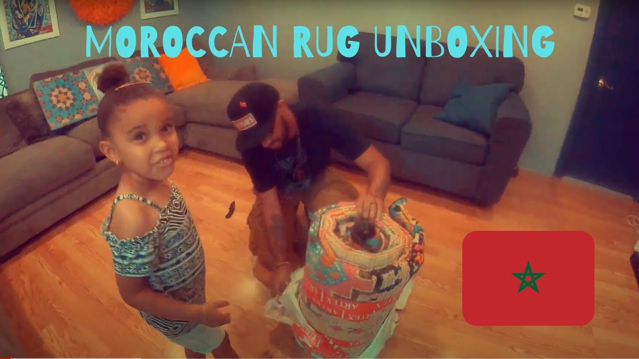 Moroccan rug unboxing from Marrakech Morocco Ep. 1
