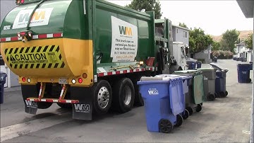 Waste Management Mack LE/McNeilus AFE Collecting Garbage
