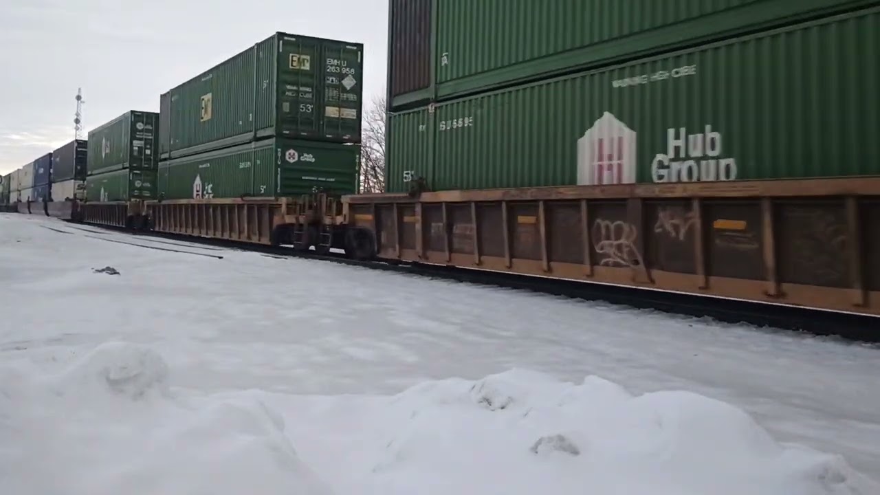 UP 8595 leads the Z-CIG4 through downtown Coal City, IL 