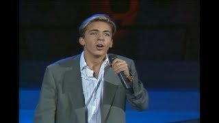 Video thumbnail of "CRISTIAN CASTRO - NO PODRAS SIEMPRE EN DOMINGO"