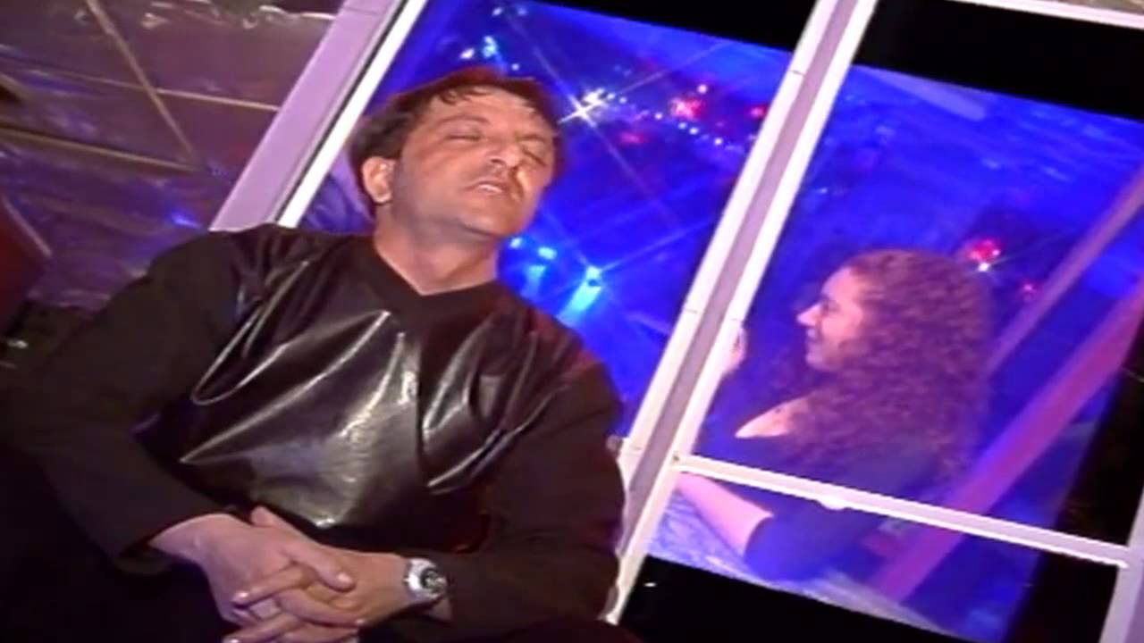 Guarda Tommy Riccio - Locale 'e notte (Video Ufficiale) su YouTube Guarda Tommy Riccio - Locale 'e notte (Video Ufficiale) su YouTube