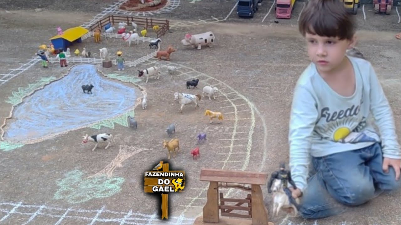 FAZENDINHA DO GAEL  | FEZ UM POÇO PARA OS BOIS E CAVALOS BEBER ÁGUA NA FAZENDINHA DE BRINQUEDO 