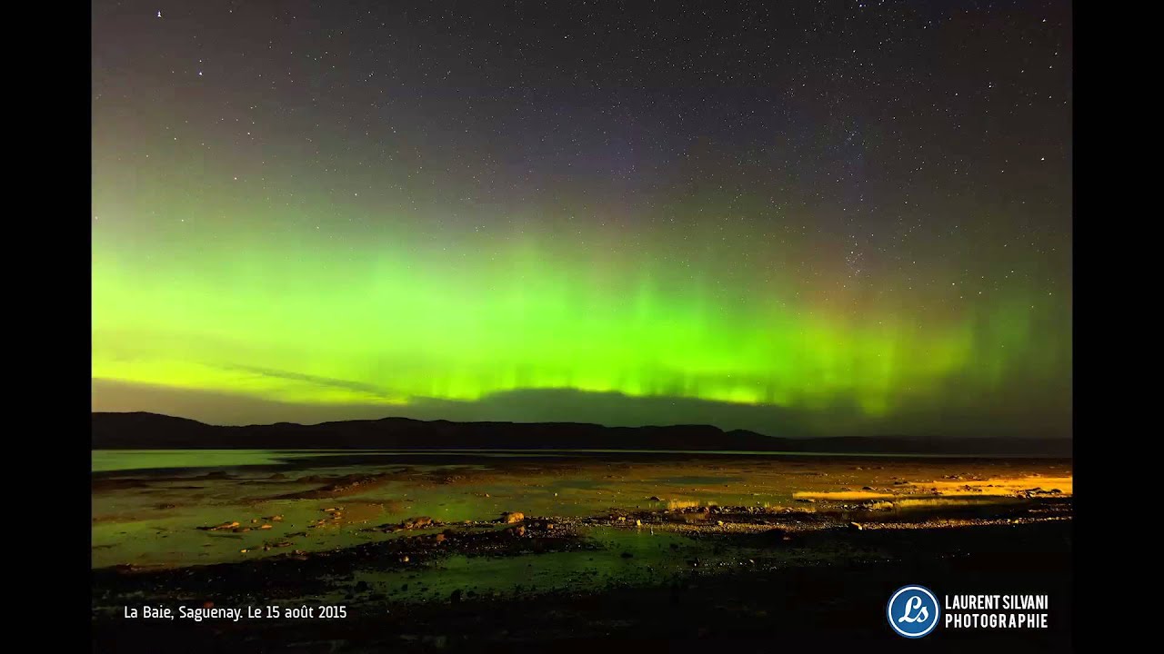 Aurore boréale au Saguenay, Québec le 15 août 2015 - YouTube