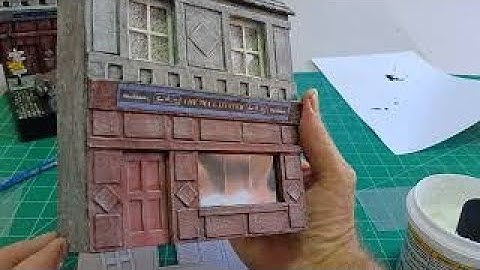 How I paint and weather a French shop. 1:35 diorama