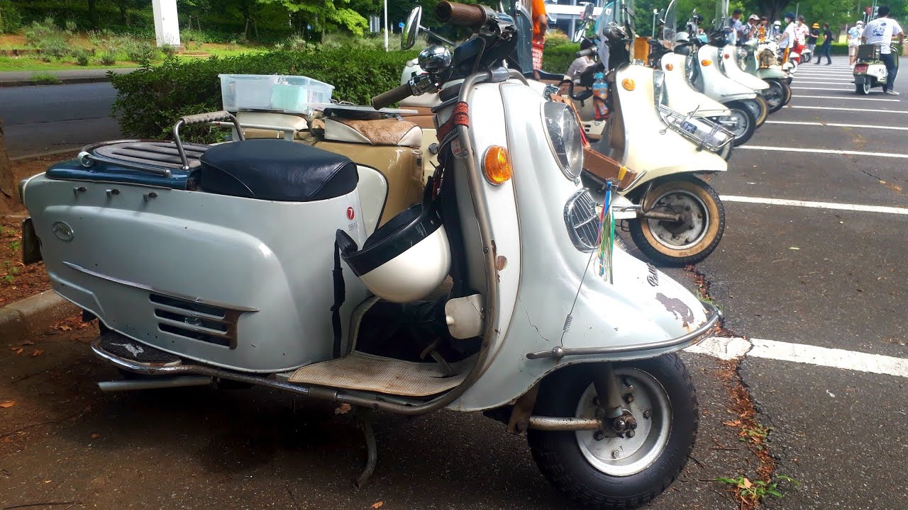 2022年7月31日Early Rabbit Meeting in 埼玉　A gathering of rabbit scooter enthusiasts.