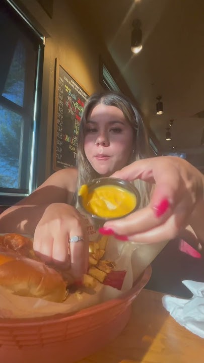 Chili s Secret Sauce Burger mukbang eatwithme food foodsounds chili-s-secret-sauce-burger-mukbang-eatwithme-food-foodsounds