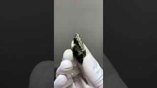 Video preview: Dark Green Epidote — Sichuan, China