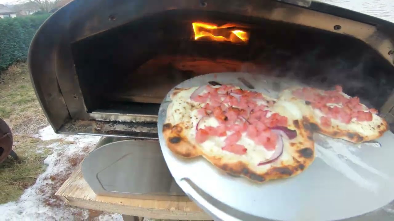Flammkuchen im Pelletpizzaofen