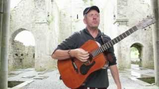 Video thumbnail of "LUKA BLOOM: How am I to Be"