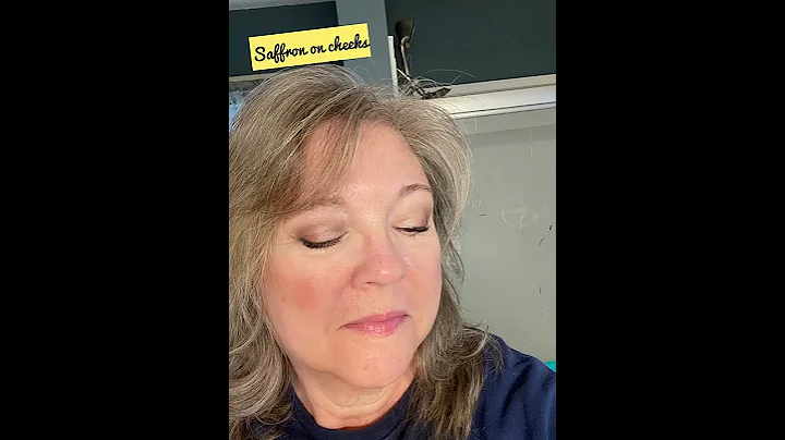 Saturday! Seint makeup and mature skin.