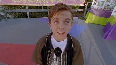 Malcolm shows how smart he is (HQ) | S1 E8 - Malcolm In The Middle