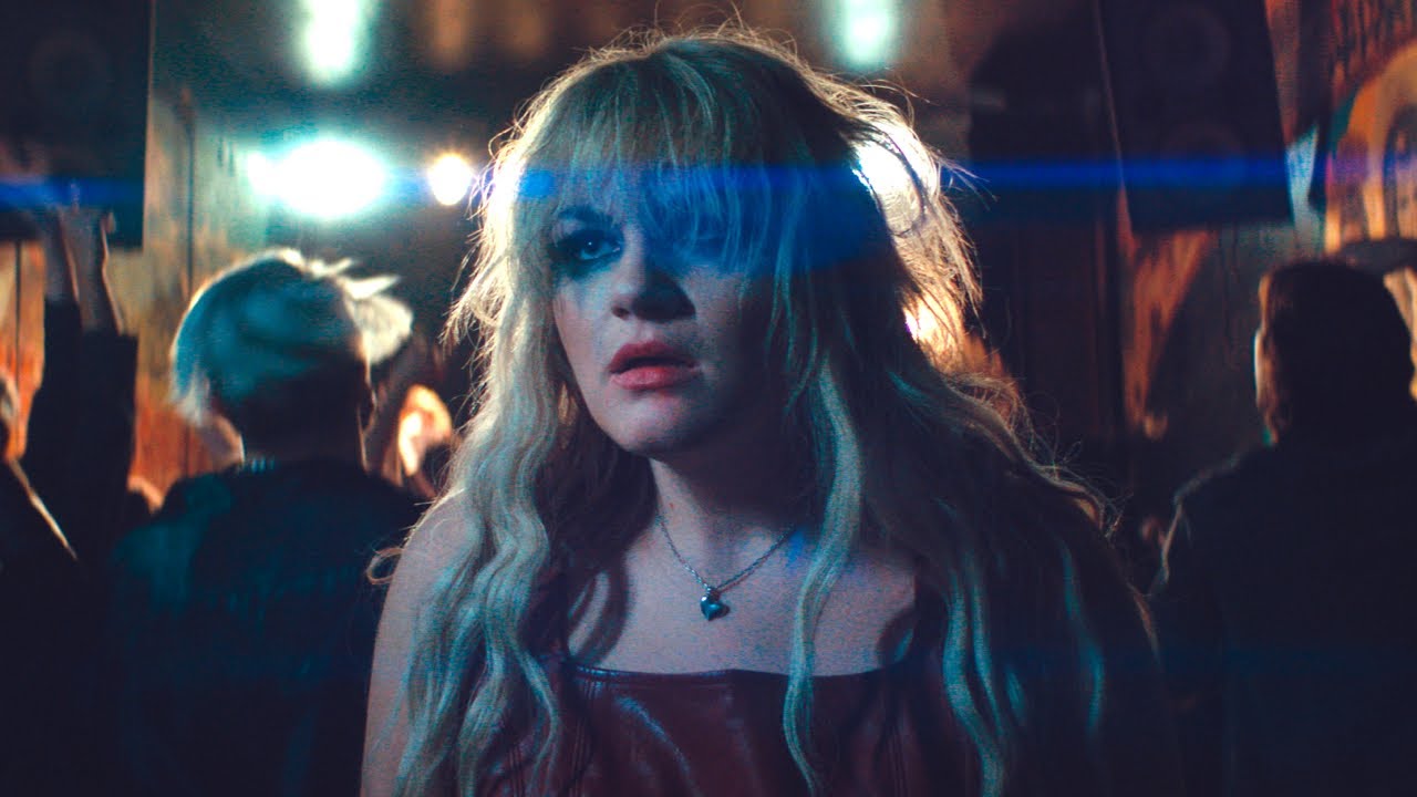 step-on-me-music-video-premiere-livestream-youtube