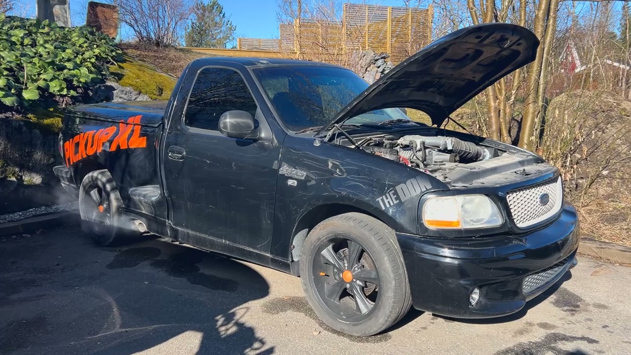 Pickup FORD F-150 SVT Lightning / Reparationsobjekt