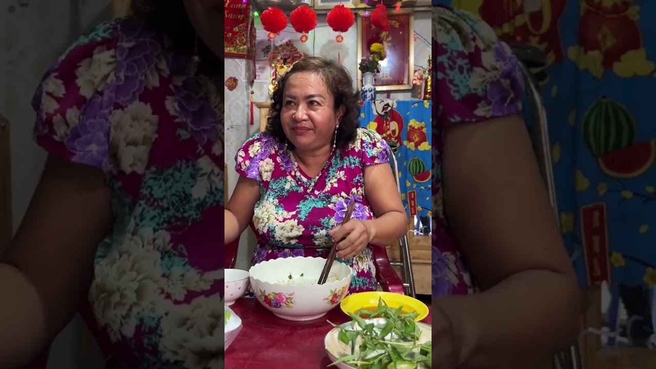 Tới công chuyện với Xuyến ăn kiểu độc lạ 