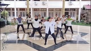 Goyang Nasi Padang || Zumba || By.Zin Yoanita 💚 || Senam || Dangdut