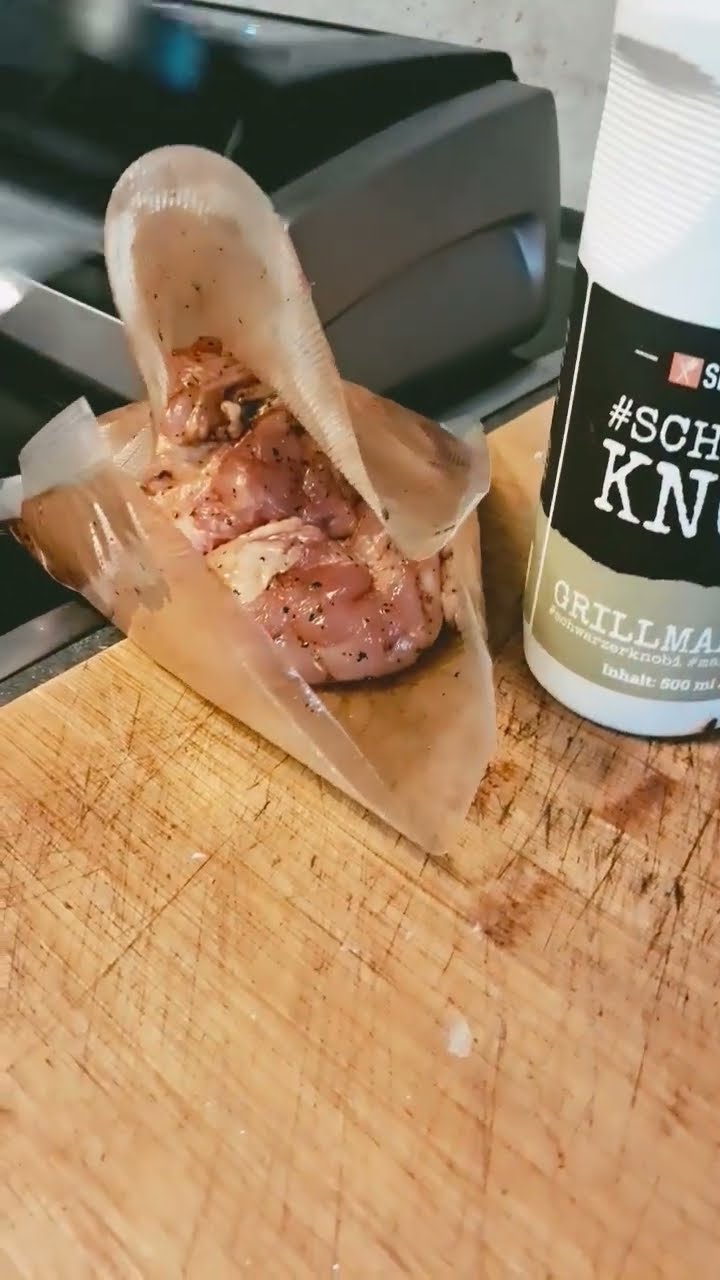 Ausgelöste Hänchenkeule in Knoblauch-Grillmarinade eingelegt zum zum ...