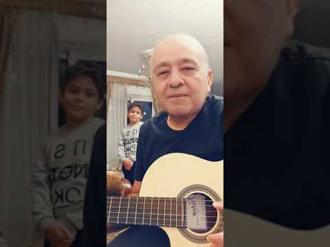 السود عيونو لما مصطفى قمر يكبر و سمعه يضعف