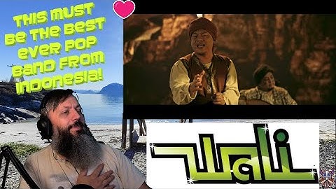 REACTION | WALI BAND - Fatimah (Official Music video) | Fantastic band and I love the story 💖