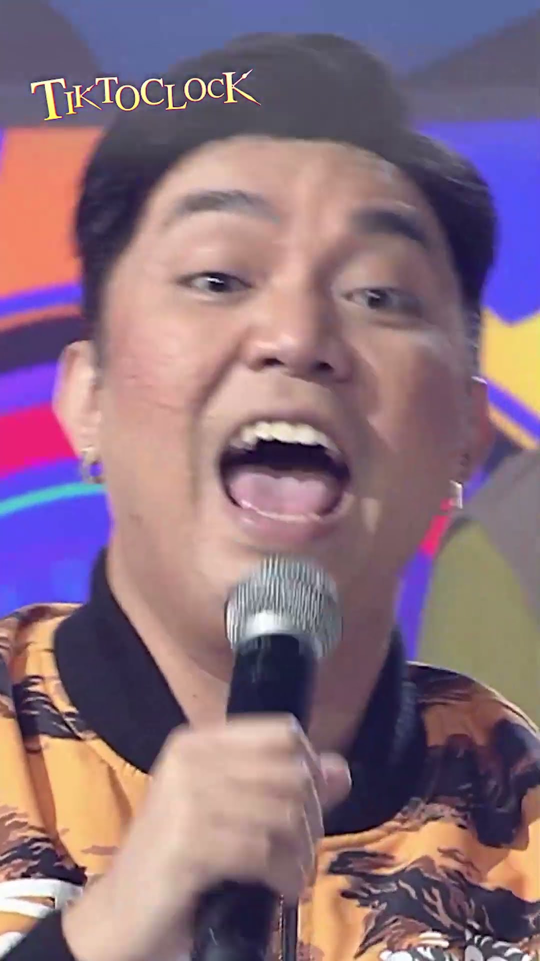 Chad Kinis, inagawan ng spiel si Kuya Kim! #shorts | TiktoClock