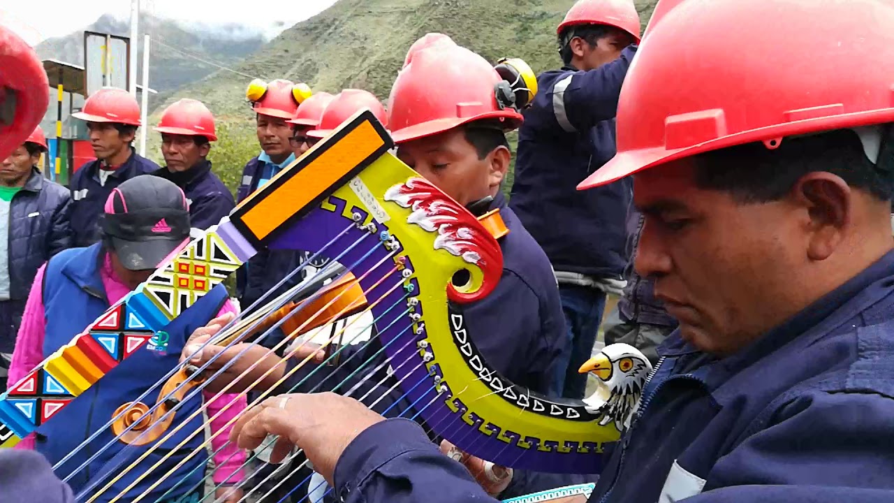 huayno arpa y violin  de mineros  trabajadores  Catalina Huanca Sociedad Minera SAC grupo Trafigura