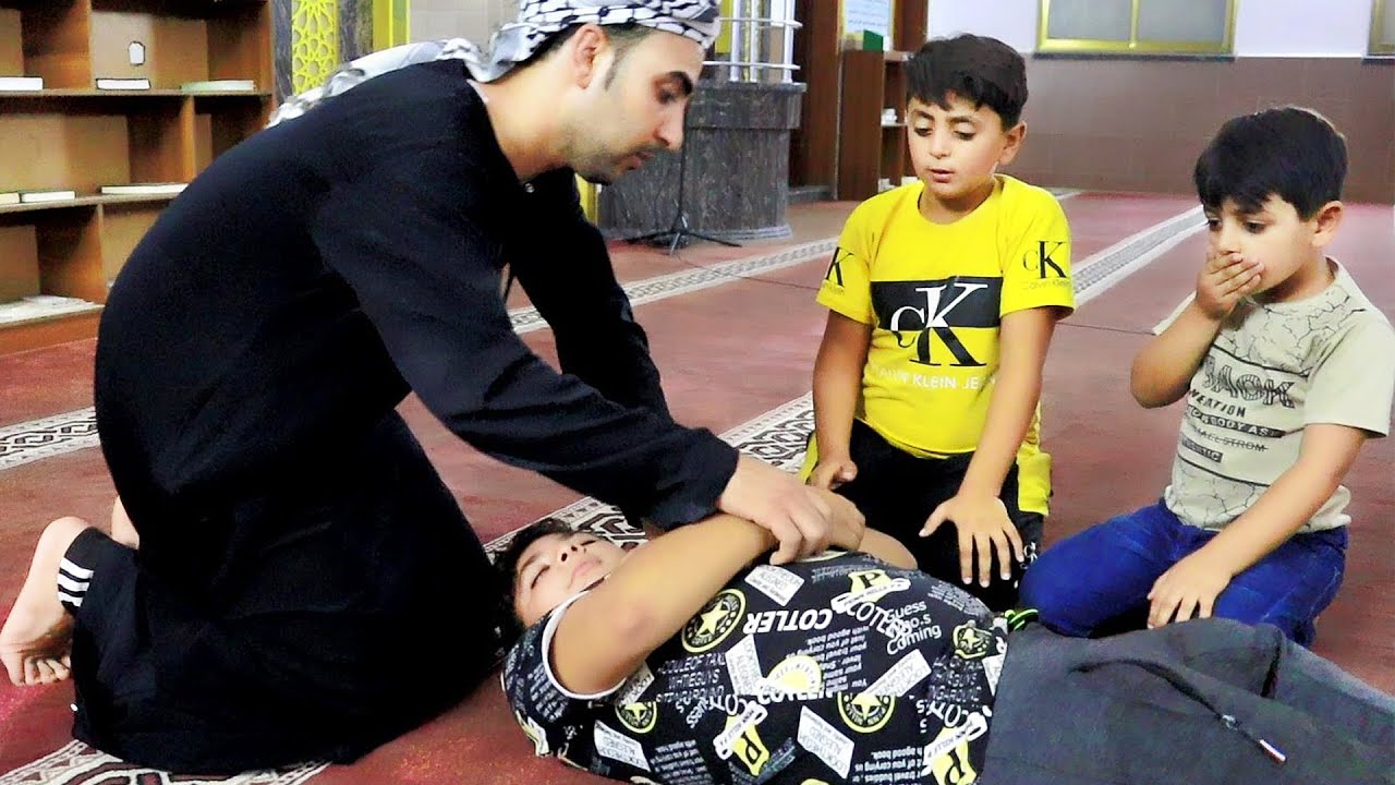 لما تروح عالمسجد أول مرة وتكون النهاية - فلم قصير