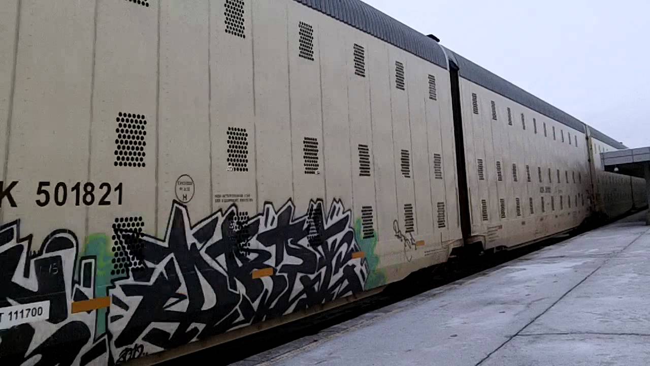 CP 247 w/ CP Engines 9514 & 9706 lead this long EB mixed/Automax ...